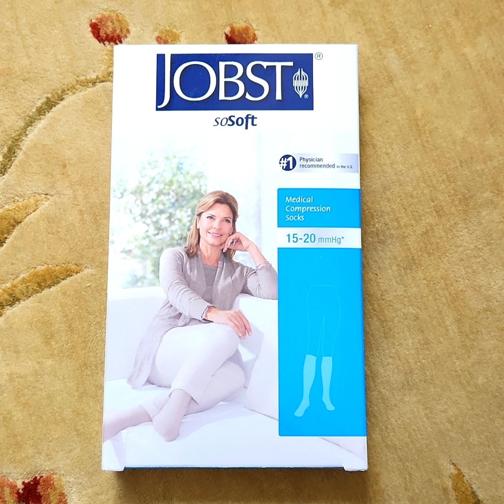 Jobs soSoft medical compression socks
